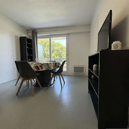 Appt 2 Pieces - Lr220-021 * La Rochelle (Charente-Maritime)